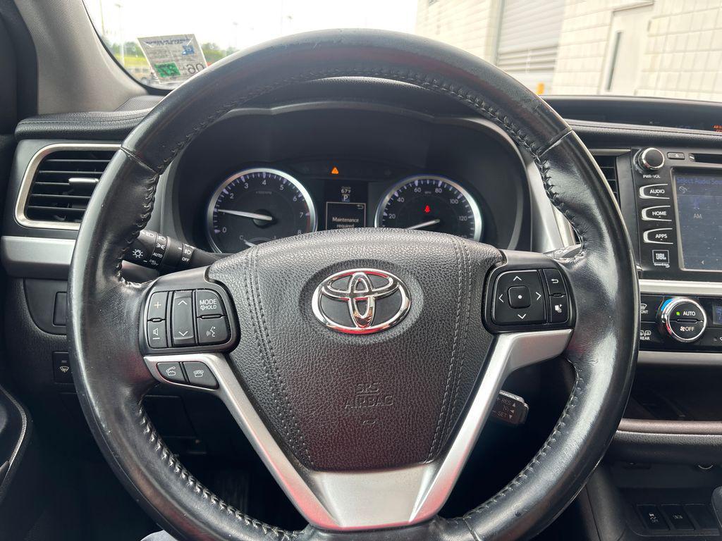used 2016 Toyota Highlander car, priced at $15,156