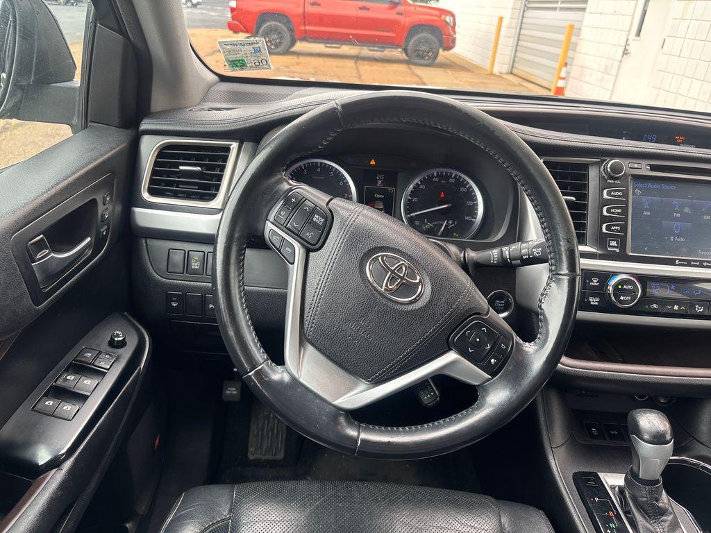 used 2016 Toyota Highlander car, priced at $15,156