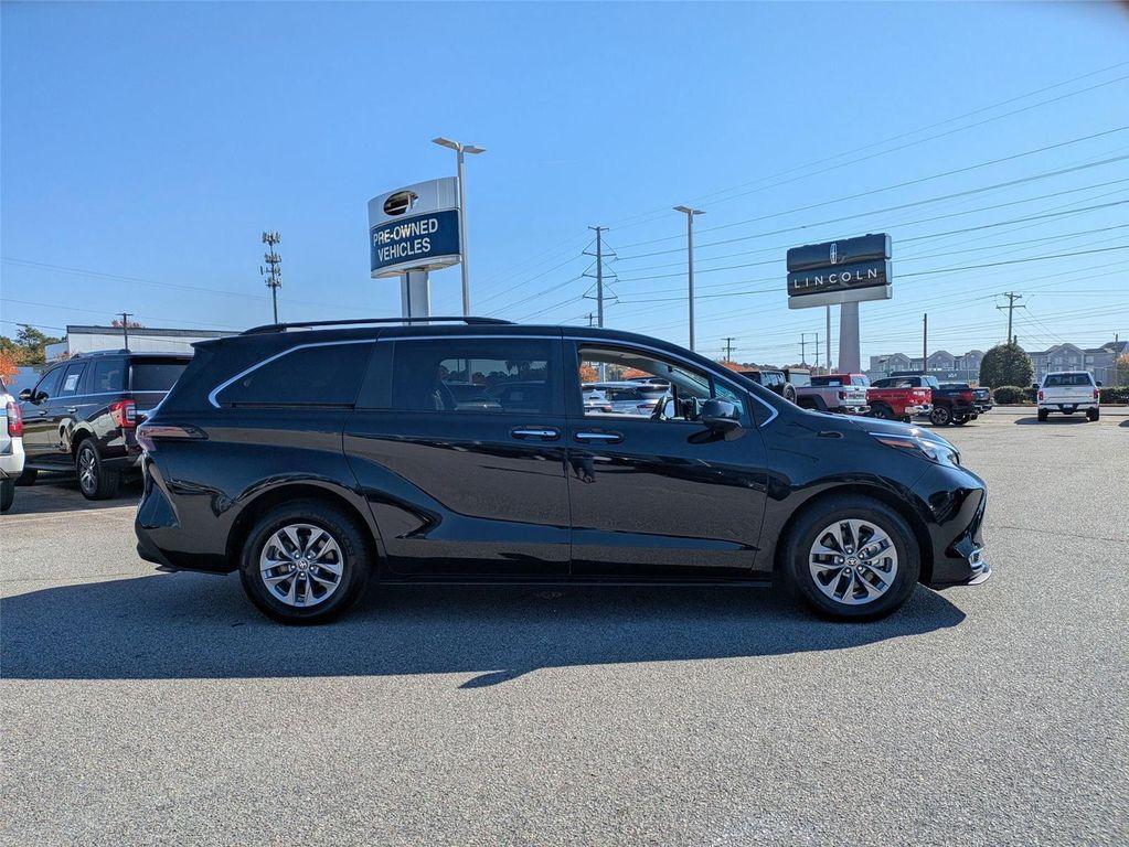 used 2024 Toyota Sienna car, priced at $38,295