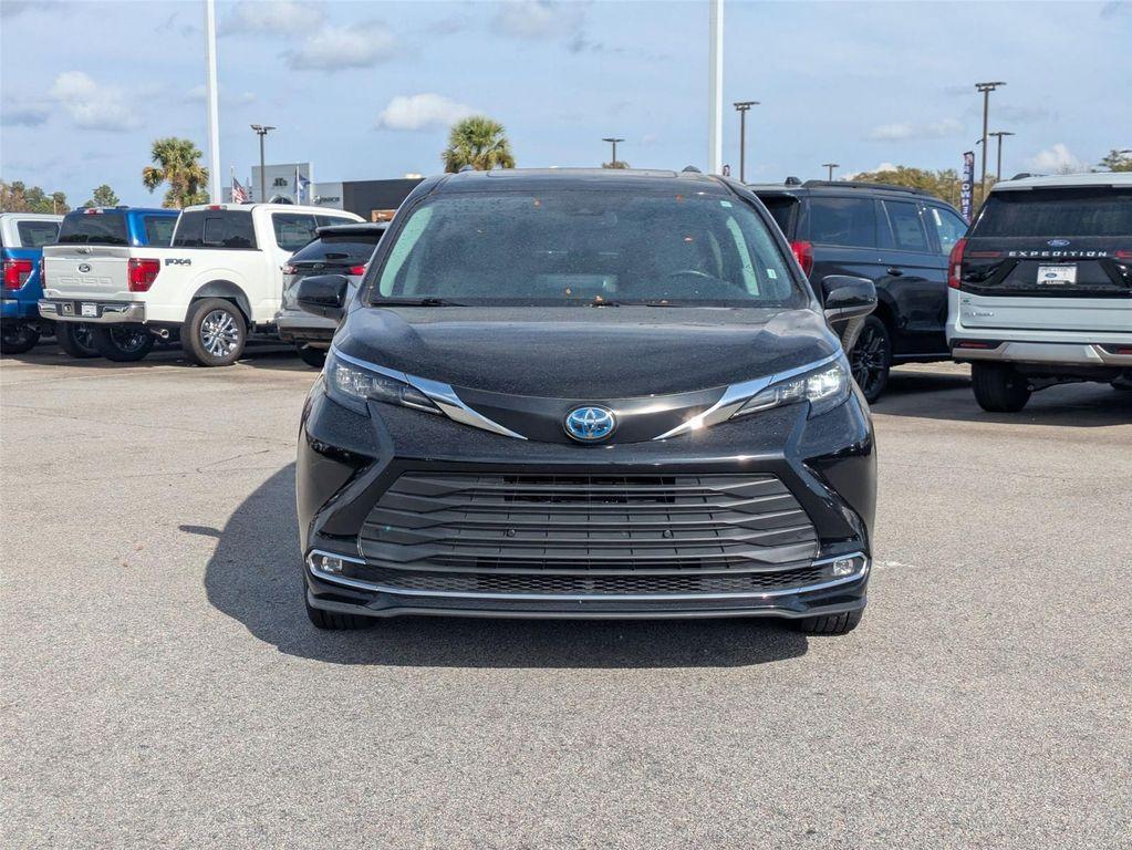 used 2024 Toyota Sienna car, priced at $41,995