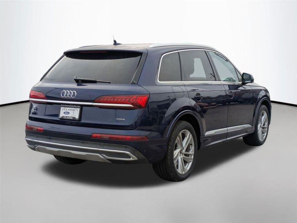 used 2021 Audi Q7 car, priced at $21,995