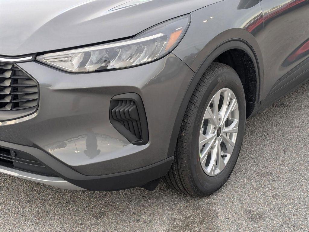 new 2025 Ford Escape car, priced at $28,685