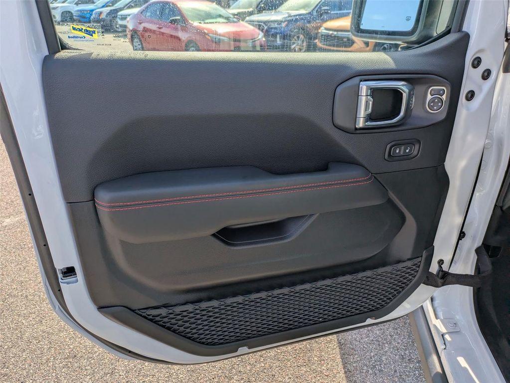 used 2025 Jeep Gladiator car, priced at $44,494