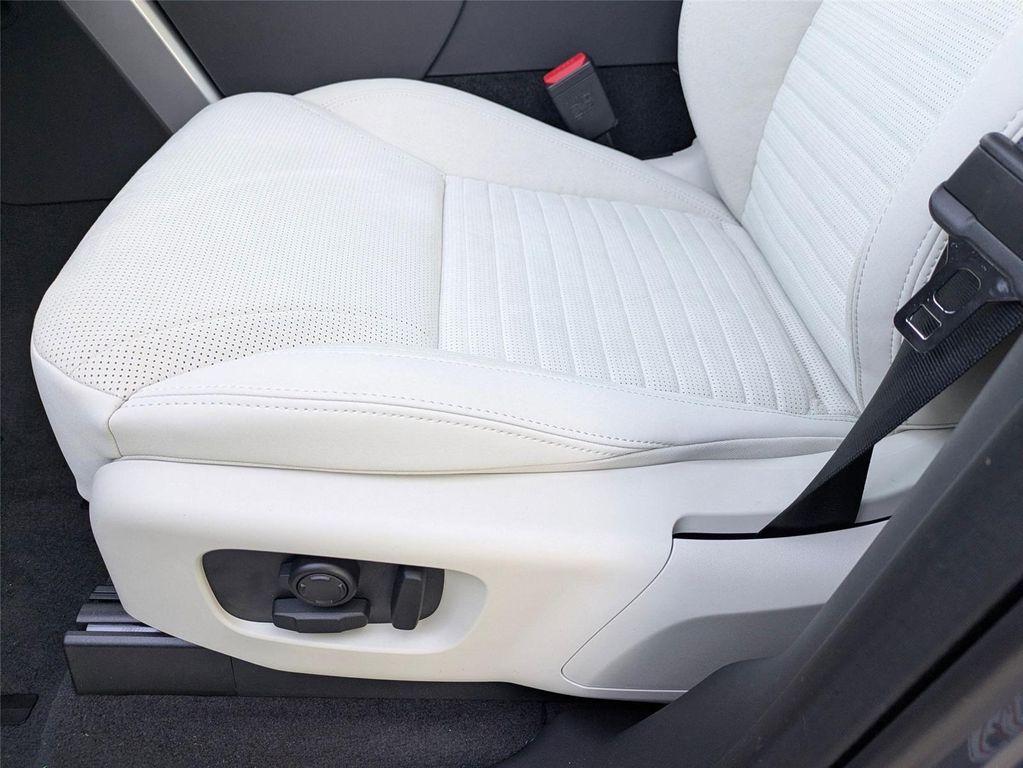 new 2026 Land Rover Discovery car, priced at $67,086