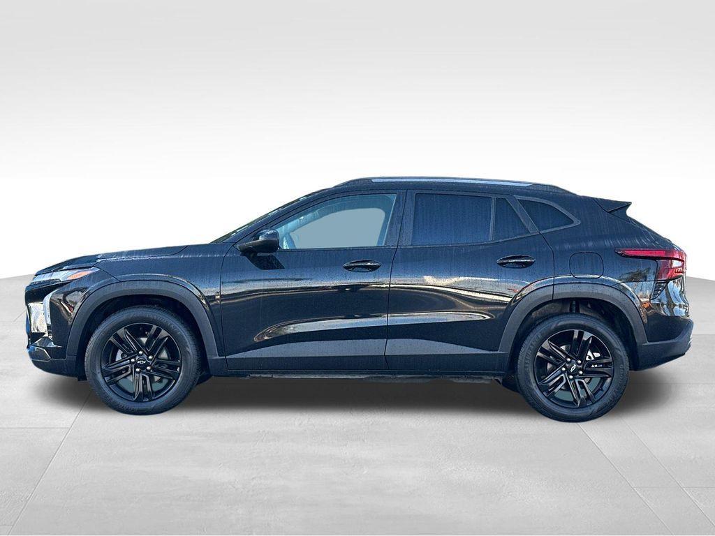 used 2024 Chevrolet Trax car, priced at $22,279