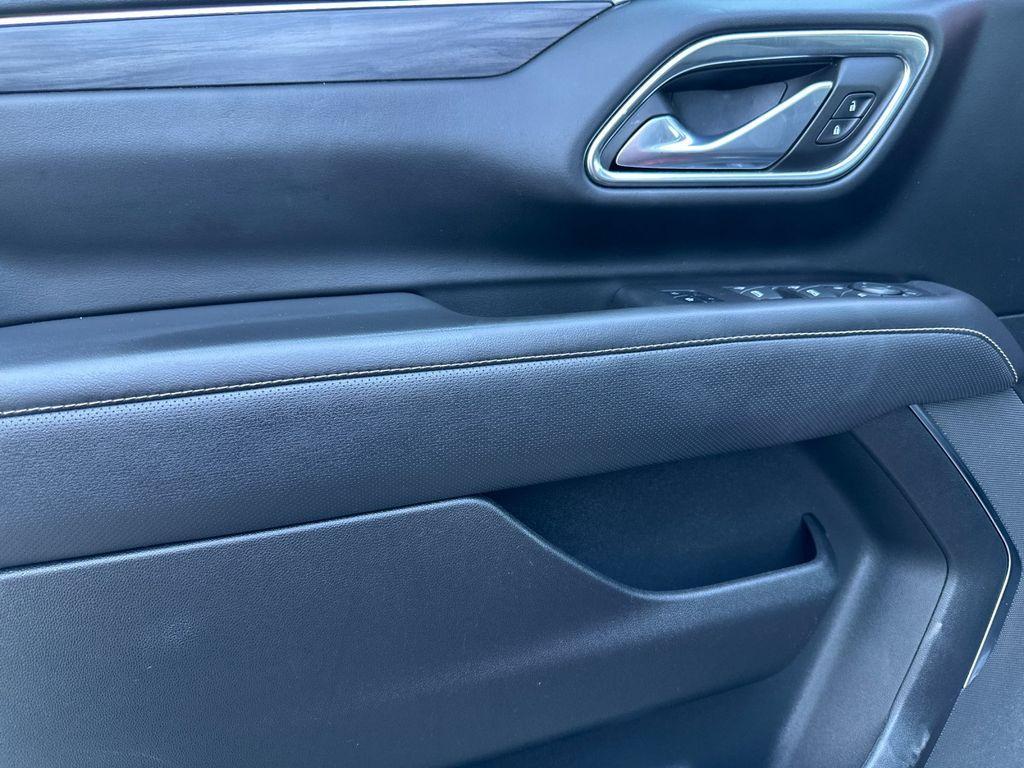 used 2023 GMC Yukon car, priced at $58,120
