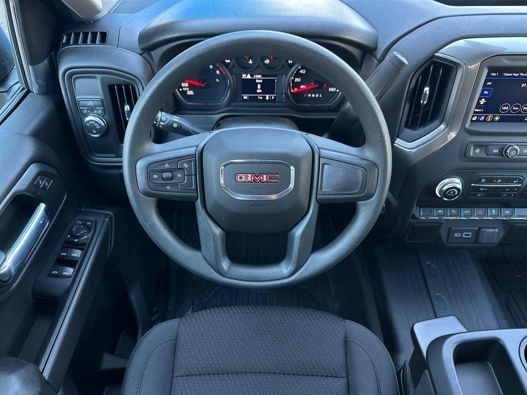 new 2026 GMC Sierra 1500 car, priced at $40,724