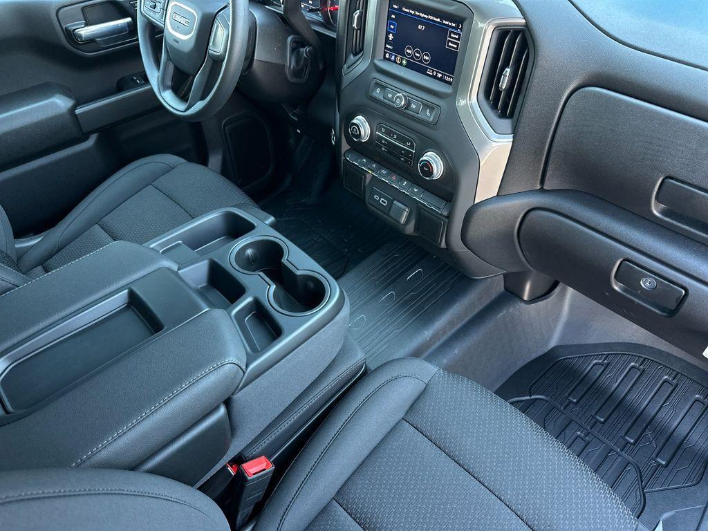 new 2026 GMC Sierra 1500 car, priced at $40,724