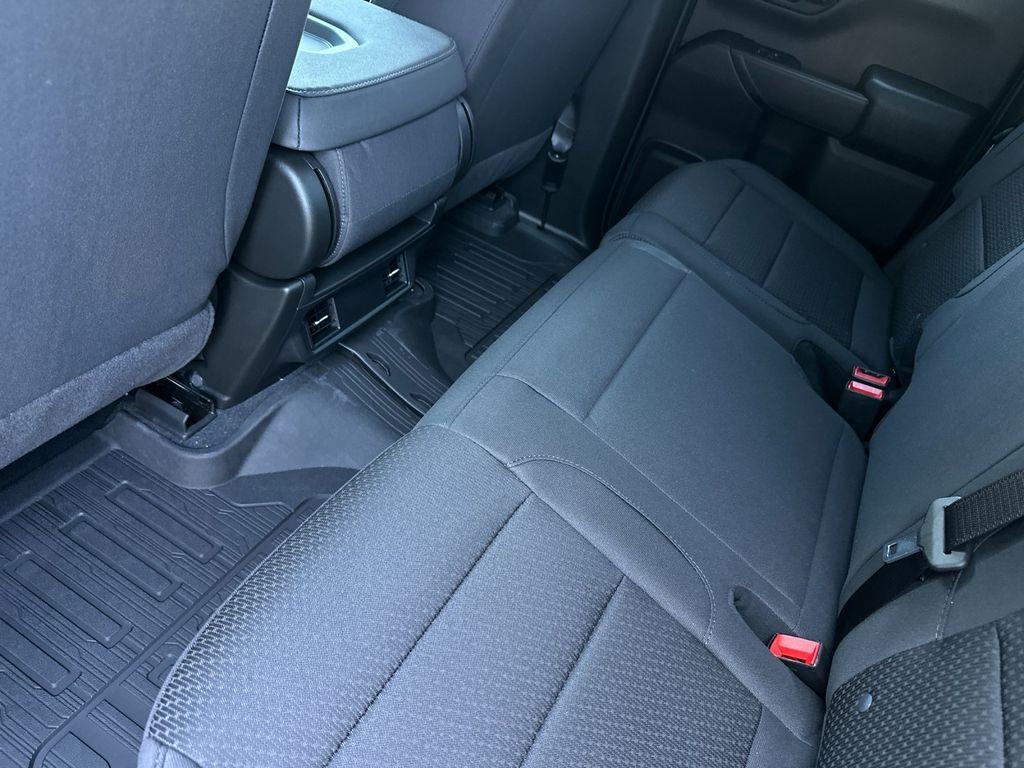 new 2026 GMC Sierra 1500 car, priced at $40,724