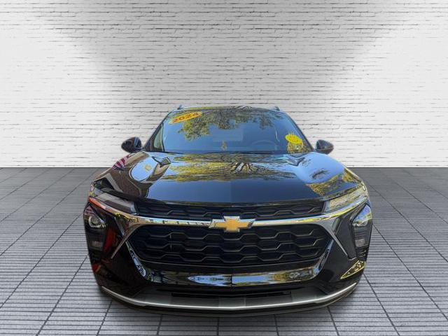 used 2024 Chevrolet Trax car, priced at $19,999