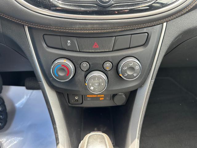 2020 Silver Ice Metallic Chevrolet Trax