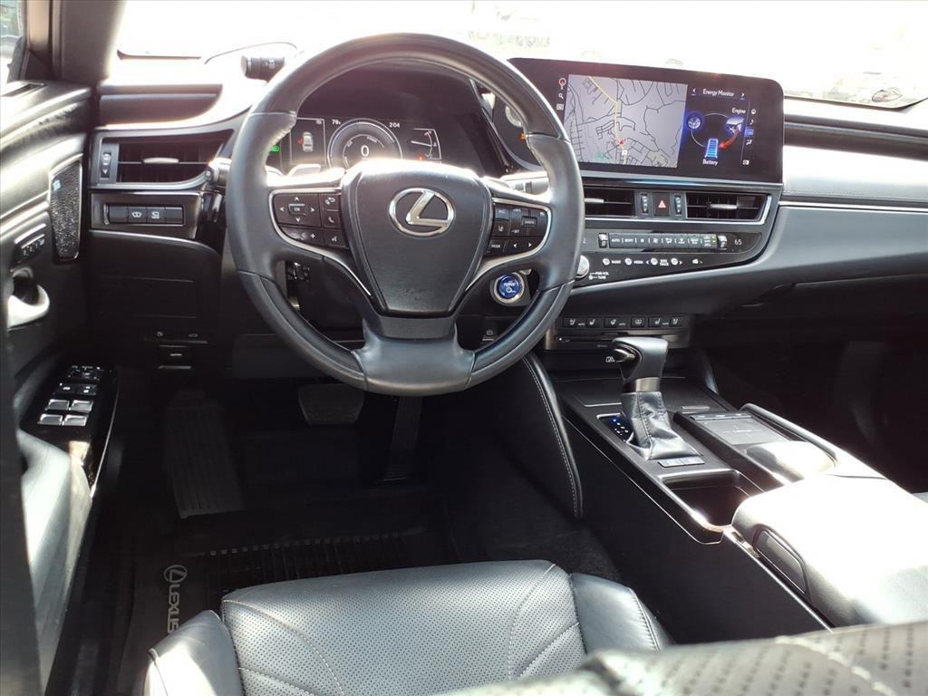 used 2022 Lexus ES 300h car, priced at $35,881