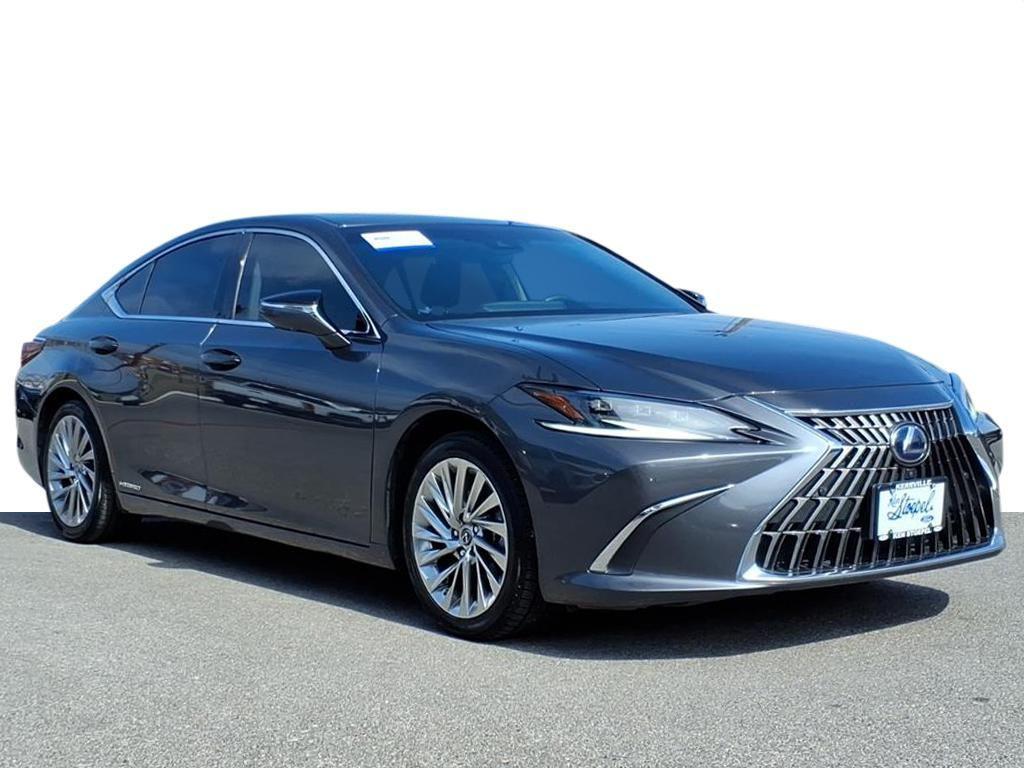 used 2022 Lexus ES 300h car, priced at $35,881