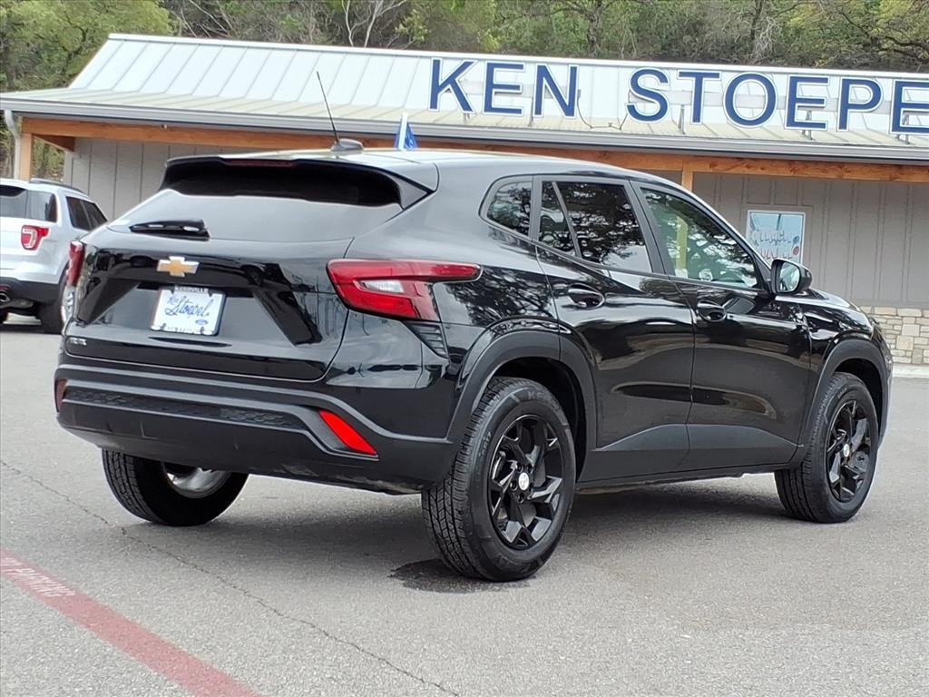 used 2024 Chevrolet Trax car, priced at $20,729