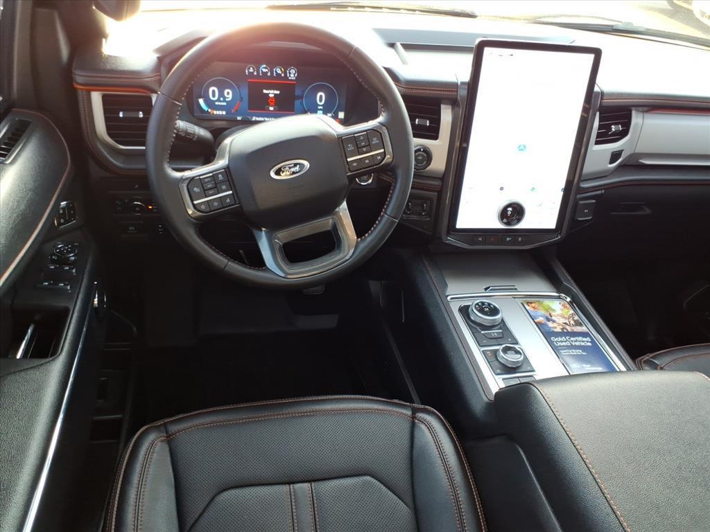 used 2024 Ford Expedition car, priced at $62,312