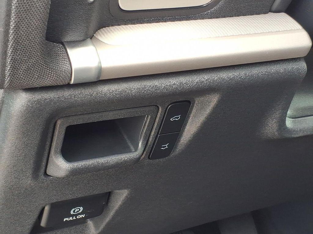 used 2025 Ford Expedition car, priced at $59,991