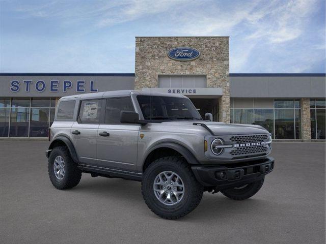 new 2025 Ford Bronco car, priced at $51,033