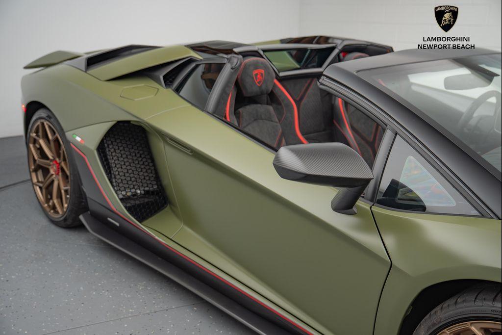 used 2022 Lamborghini Aventador SVJ car, priced at $899,988