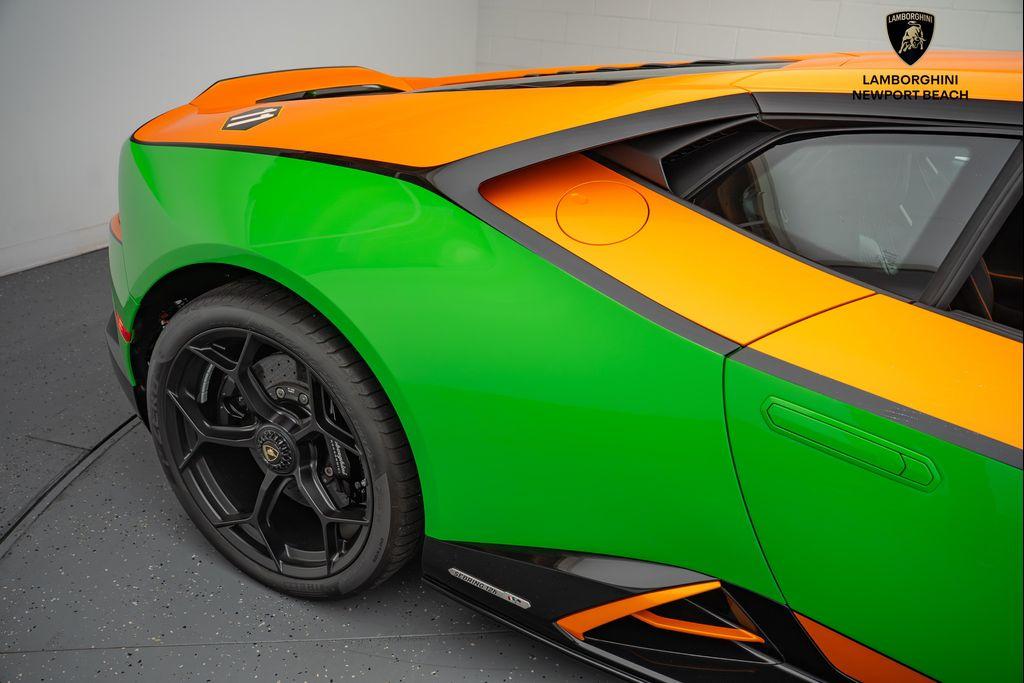 used 2020 Lamborghini Huracan EVO car, priced at $366,670