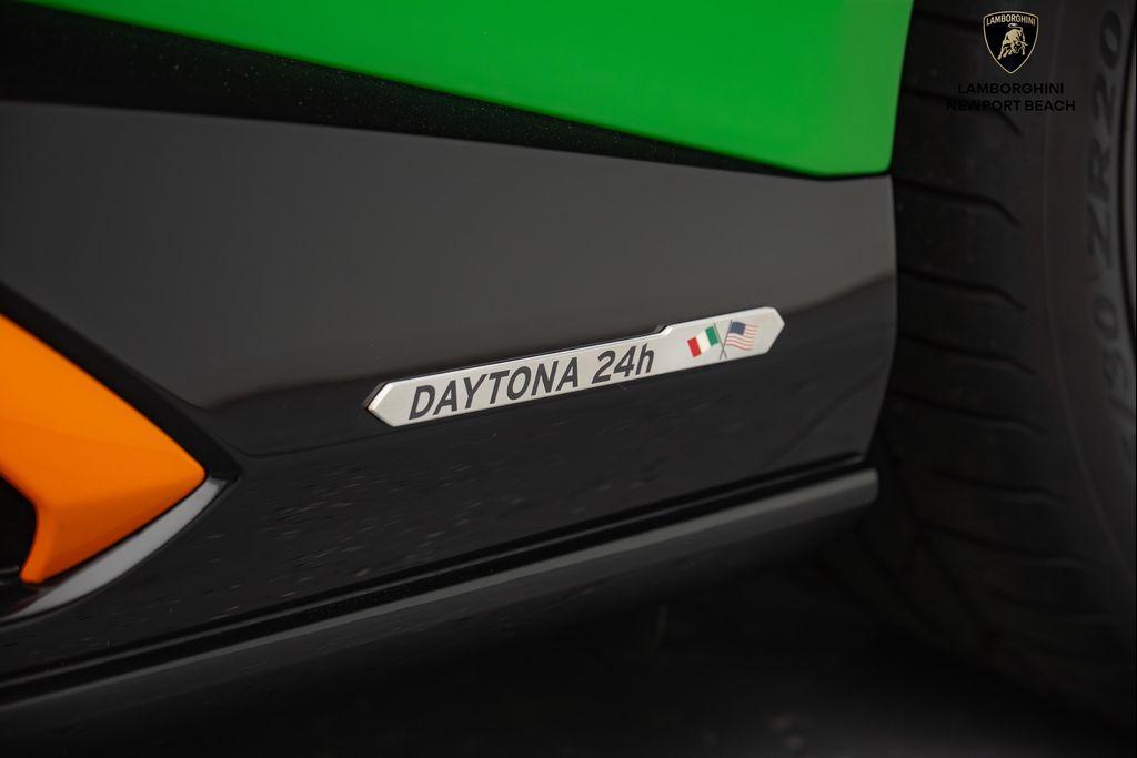 used 2020 Lamborghini Huracan EVO car, priced at $366,670