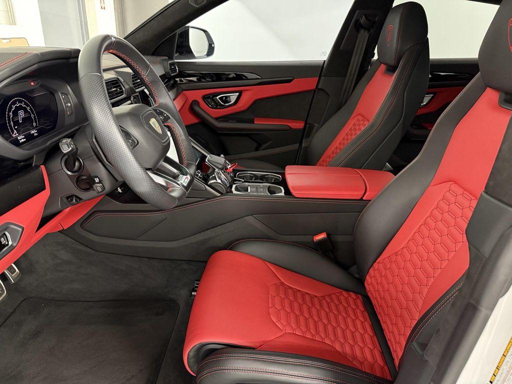 used 2022 Lamborghini Urus car, priced at $228,320