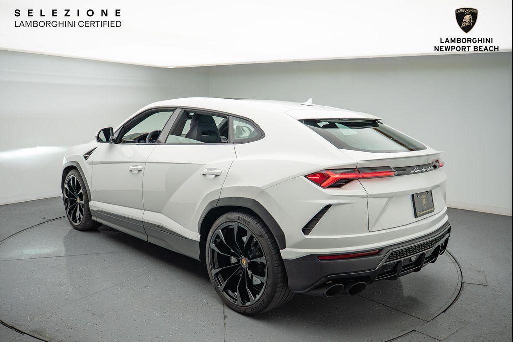 used 2022 Lamborghini Urus car, priced at $219,708