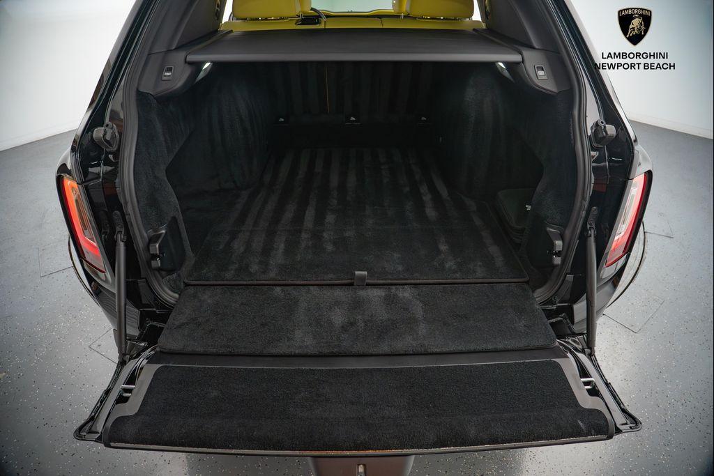used 2022 Rolls-Royce Cullinan car, priced at $299,999