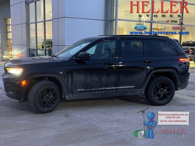 used 2024 Jeep Grand Cherokee car, priced at $27,962