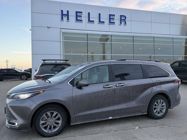 used 2022 Toyota Sienna car, priced at $32,962