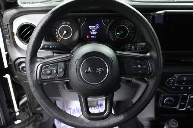 used 2025 Jeep Wrangler car, priced at $33,962