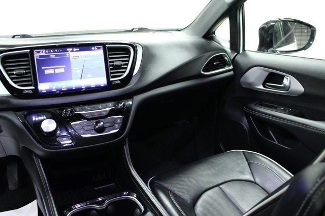 used 2025 Chrysler Pacifica car, priced at $35,339