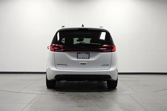 used 2025 Chrysler Pacifica car, priced at $35,339