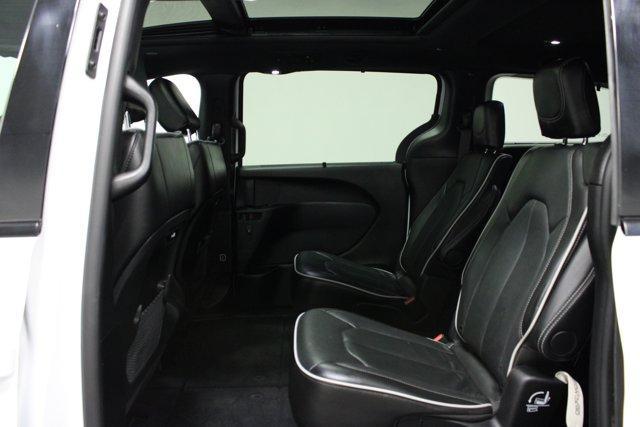 used 2025 Chrysler Pacifica car, priced at $35,339