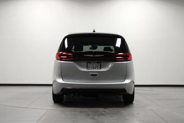 used 2024 Chrysler Pacifica car, priced at $27,962