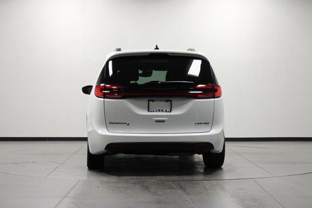 used 2025 Chrysler Pacifica car, priced at $37,962