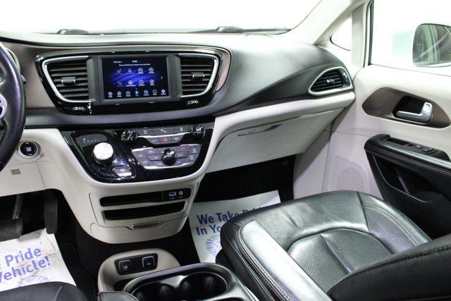 used 2019 Chrysler Pacifica car, priced at $9,462