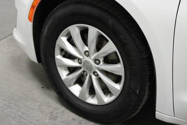 used 2019 Chrysler Pacifica car, priced at $9,462