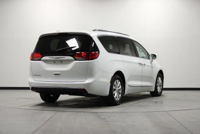 used 2019 Chrysler Pacifica car, priced at $9,462
