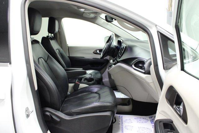 used 2019 Chrysler Pacifica car, priced at $9,462