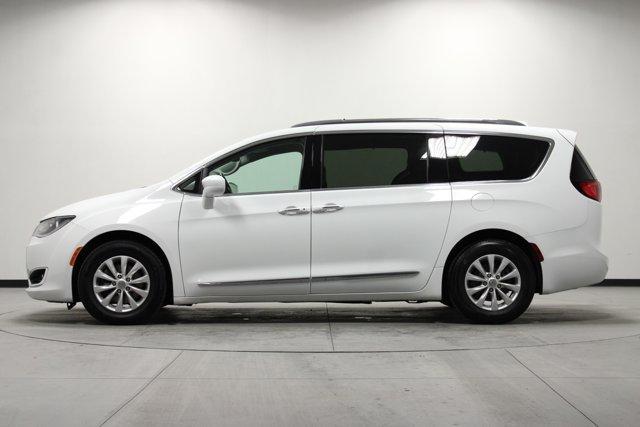used 2019 Chrysler Pacifica car, priced at $9,462