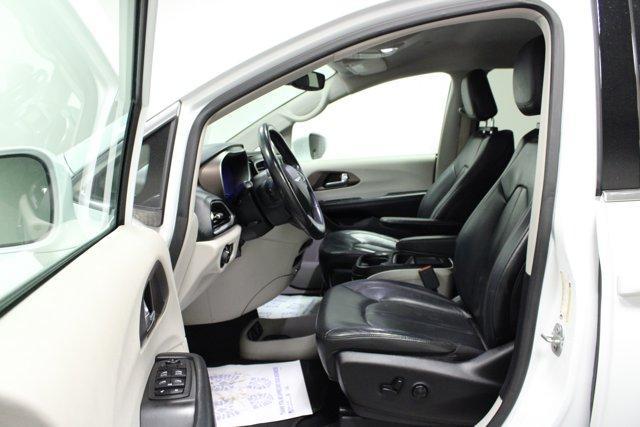 used 2019 Chrysler Pacifica car, priced at $9,462