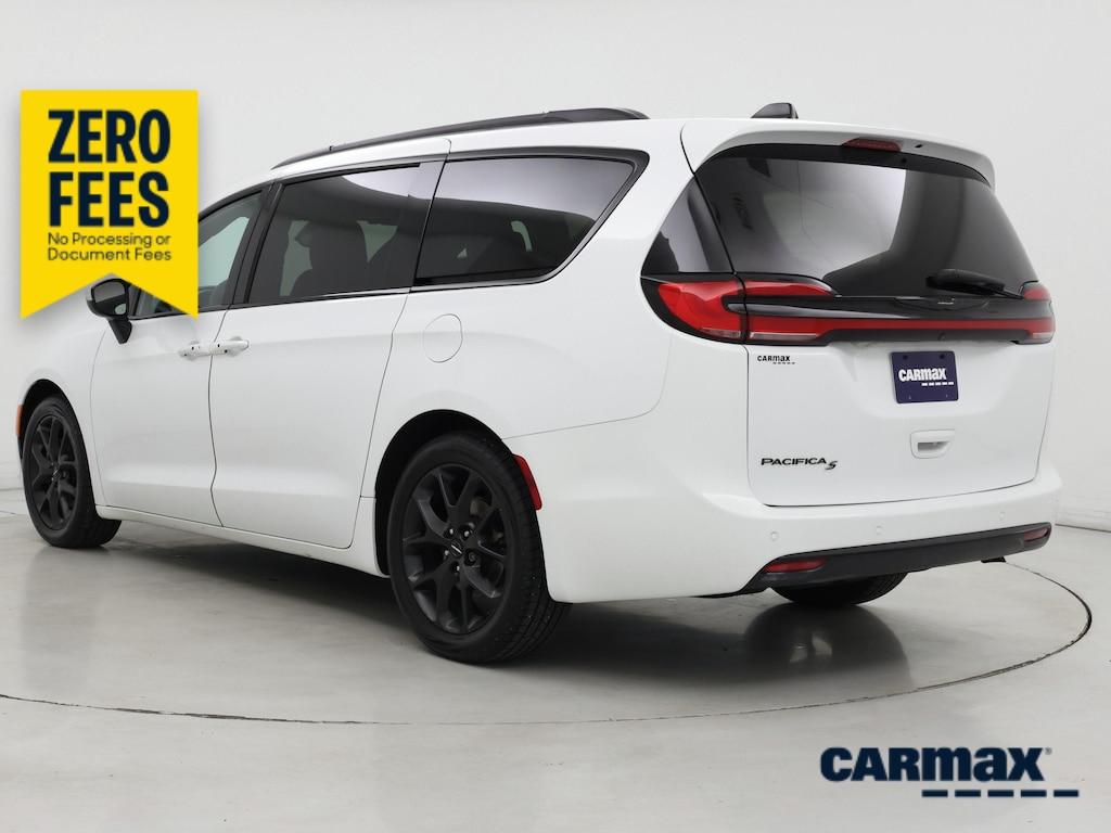used 2023 Chrysler Pacifica car, priced at $27,998