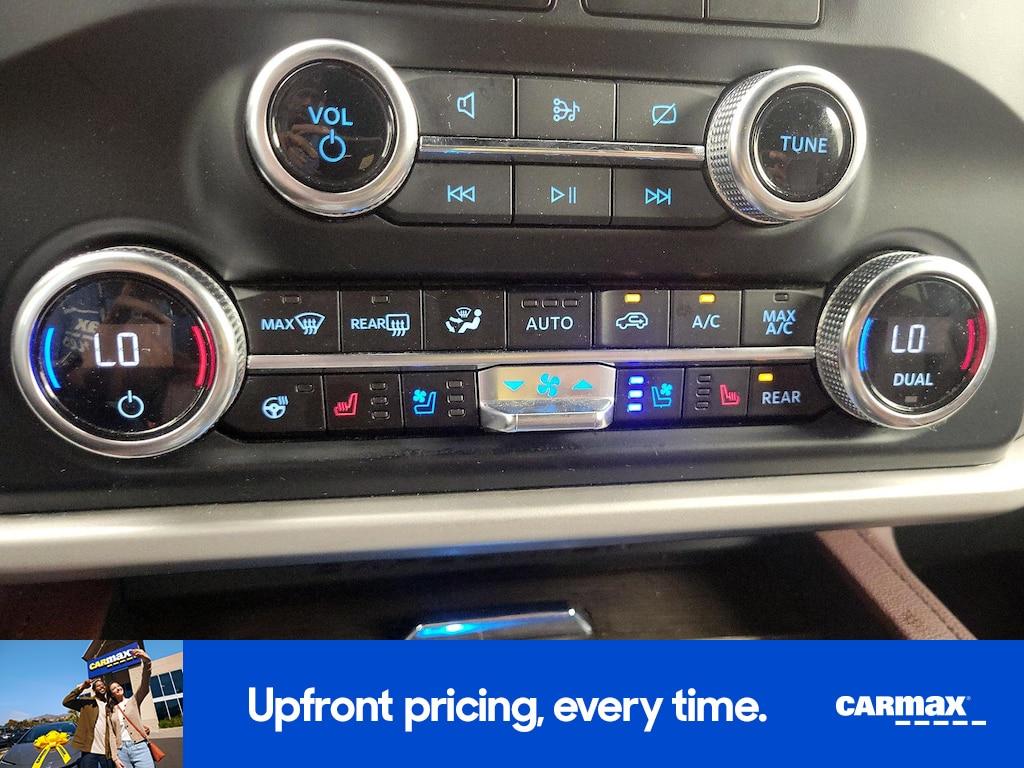 used 2024 Ford Expedition car, priced at $47,998