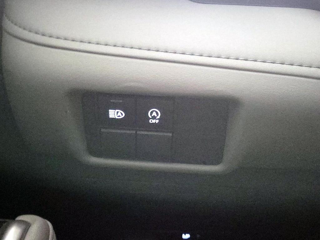 used 2023 Toyota Highlander car, priced at $28,998