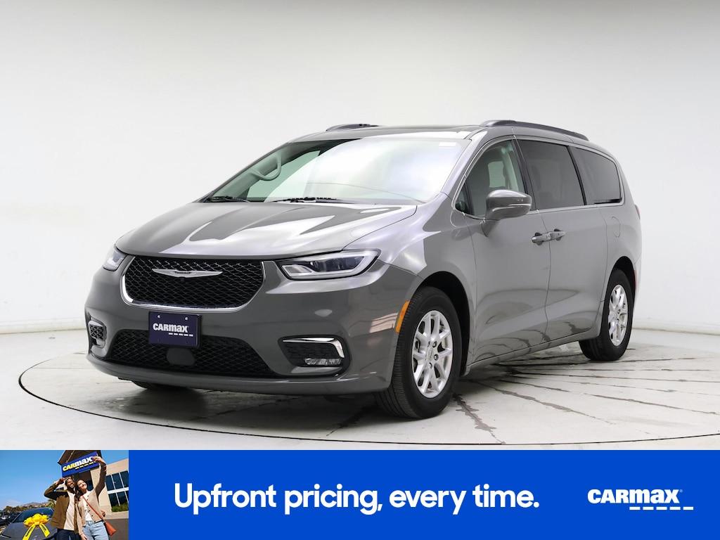 used 2022 Chrysler Pacifica car, priced at $33,998