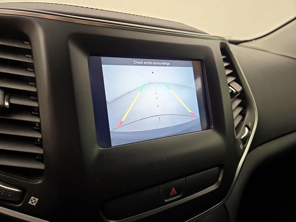 used 2019 Jeep Cherokee car, priced at $17,998