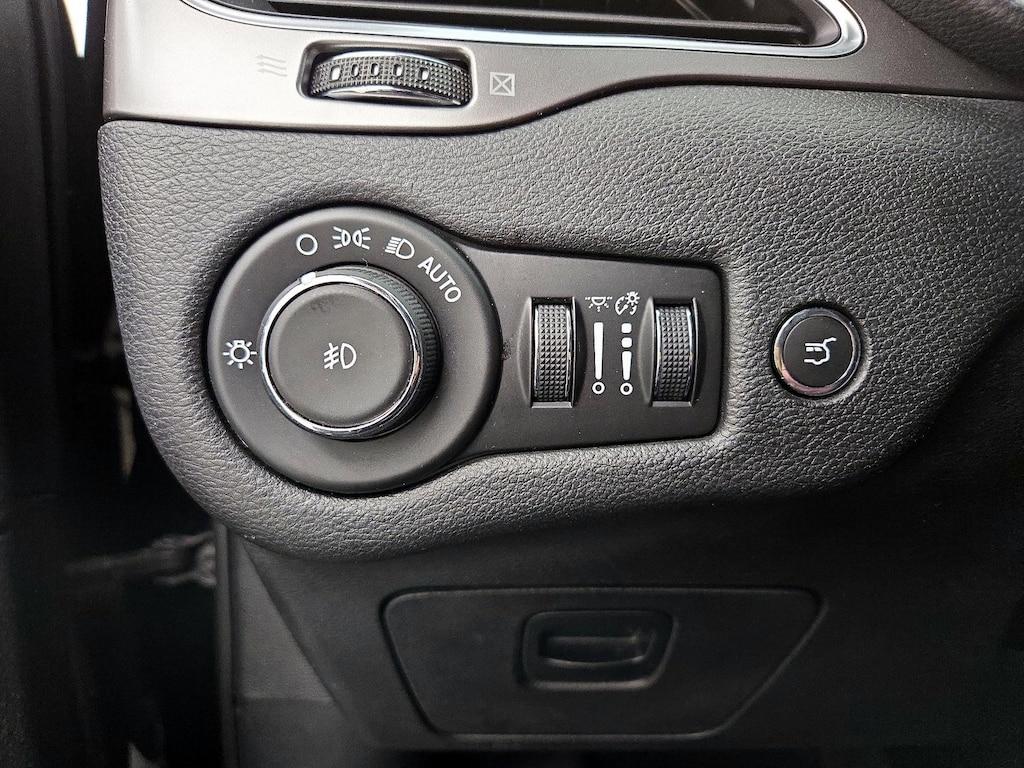 used 2019 Jeep Cherokee car, priced at $17,998