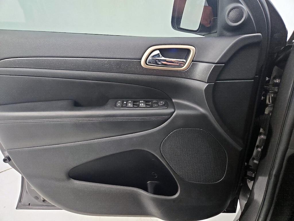 used 2015 Jeep Grand Cherokee car, priced at $18,998