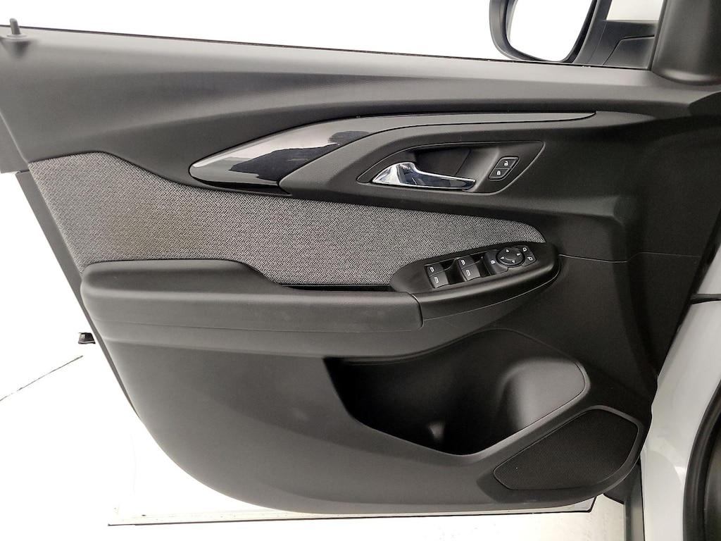 used 2021 Chevrolet TrailBlazer car, priced at $18,998