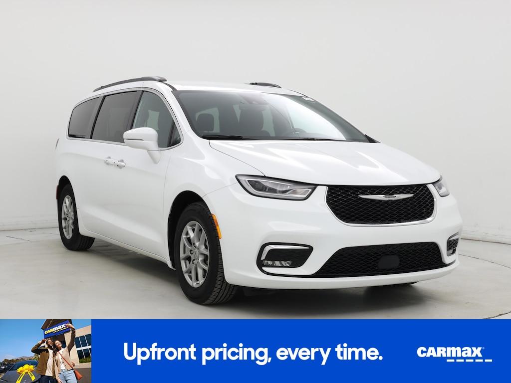 used 2022 Chrysler Pacifica car, priced at $25,998